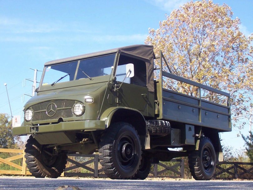 Mercedes Unimog 404