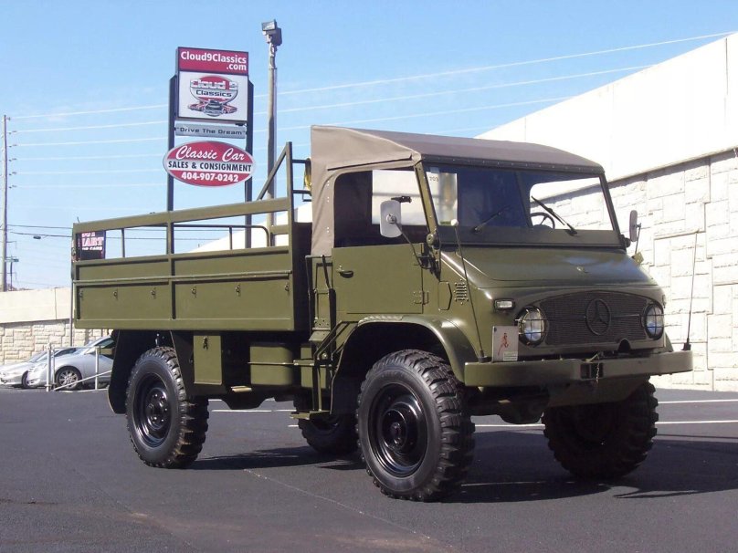 Военный грузовик Мерседес Unimog