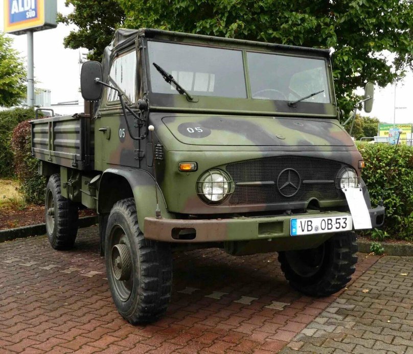 Unimog Mercedes-Benz 404s