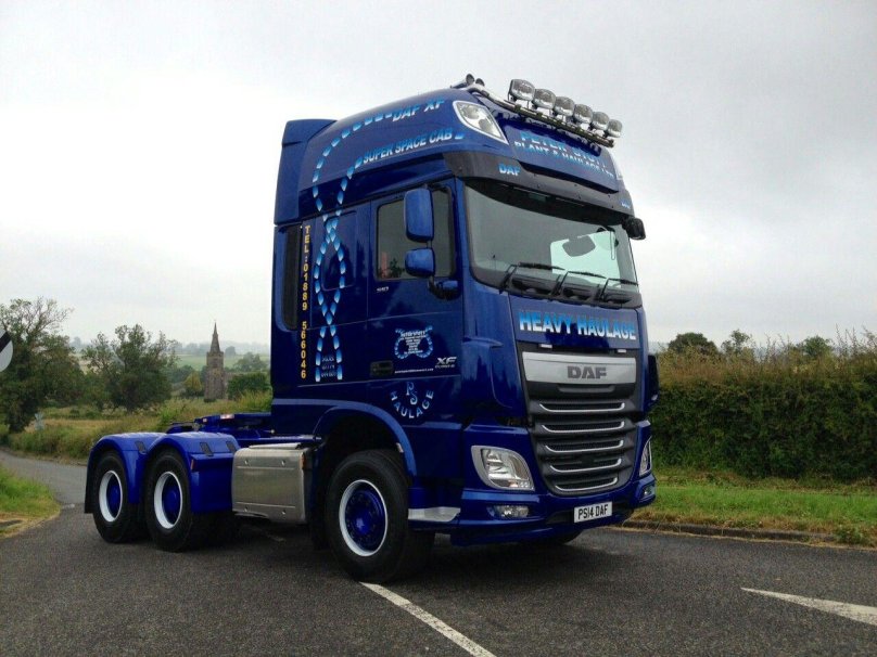 DAF XF 106