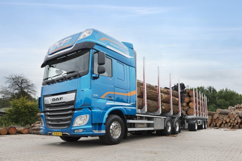 DAF XF 105 6x4