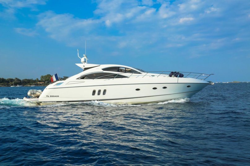 Sunseeker Predator 62