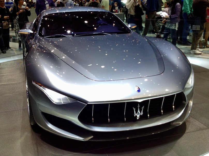 Мазерати Альфиери концепт