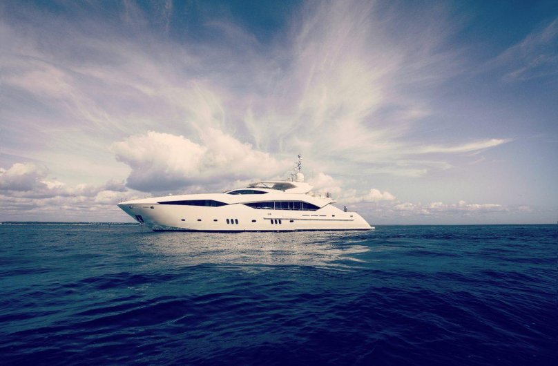 Sunseeker Predator 130