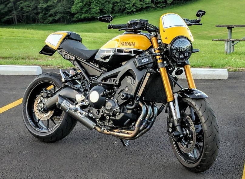 Ямаха xsr900