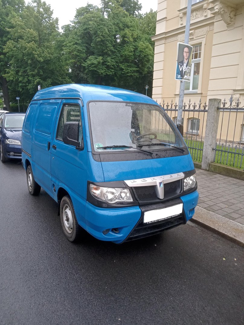 Minivan Piaggio Porter