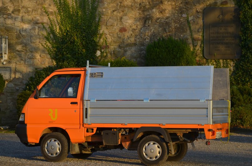 Грузовики Piaggio Porter