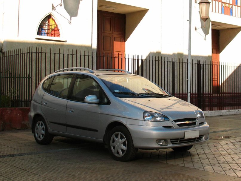 Шевроле vivant