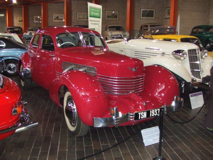 Корд Вестчестер 810