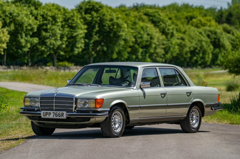 Мерседес 450 w116