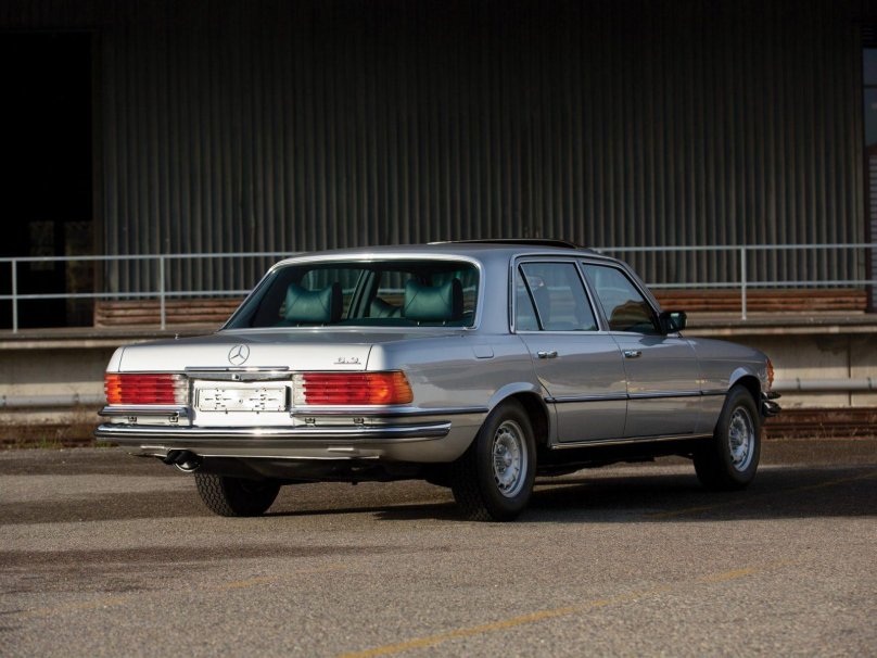 Mercedes Benz w116 450 sel
