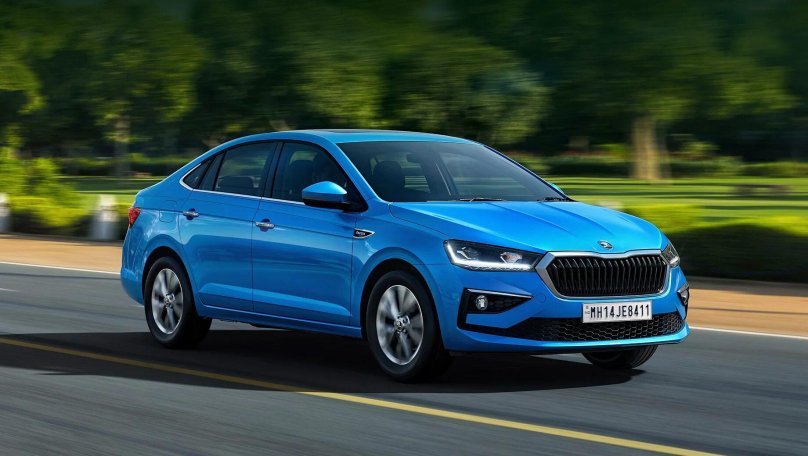 Шкода седан 2022