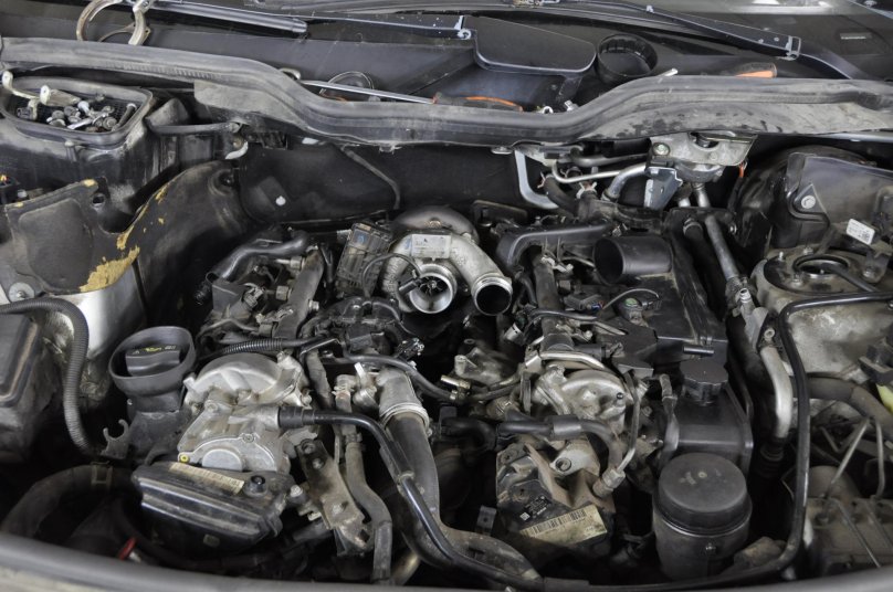 Mercedes Benz 320 CDI om 642