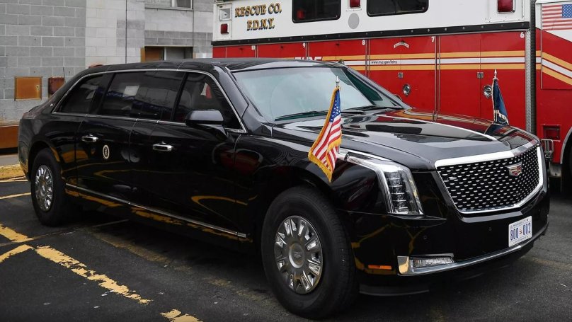 Кадиллак лимузин президента