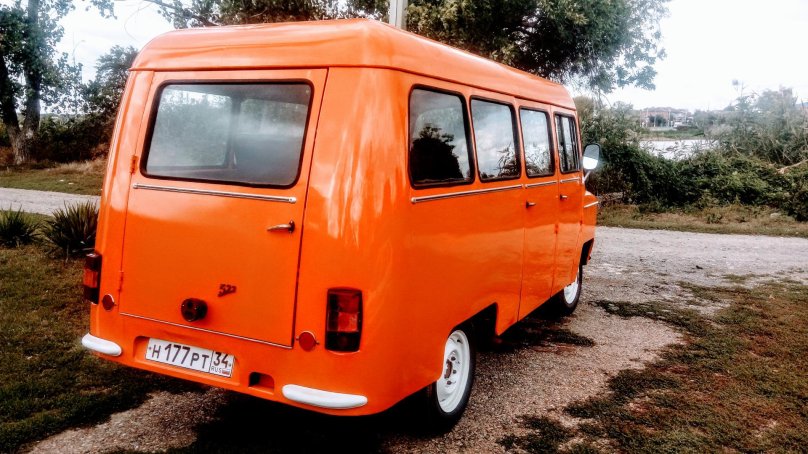 Микроавтобус Нисса 522