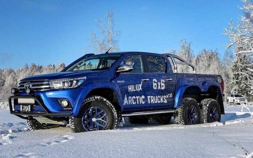 Тойота Hilux Arctic Trucks