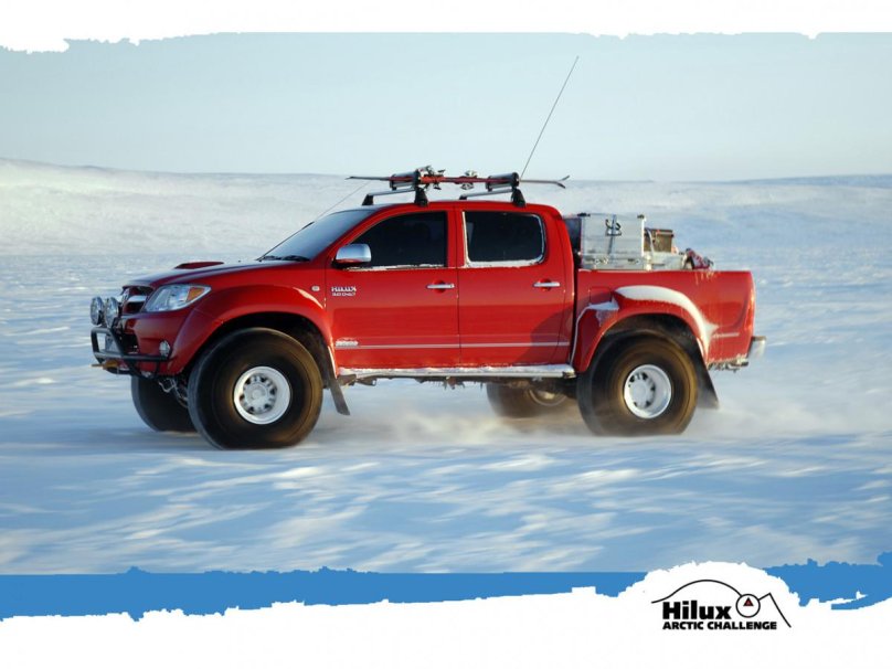 2007 Toyota Hilux Arctic Trucks at38