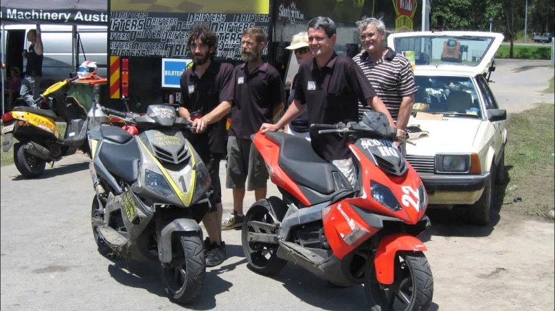 Скутер derbi GP 250