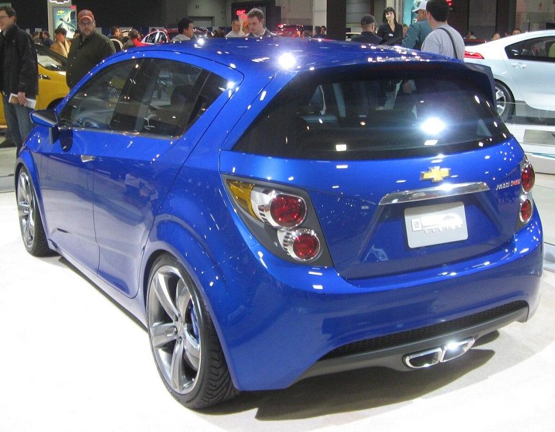 Шевроле Авео т300 хэтчбек