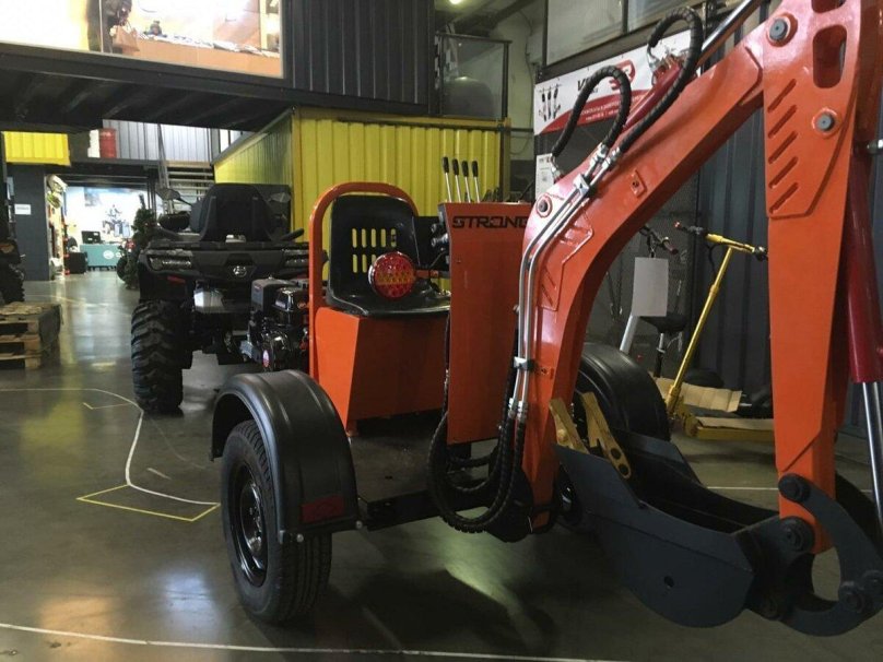 Мини-экскаватор strong m 1000