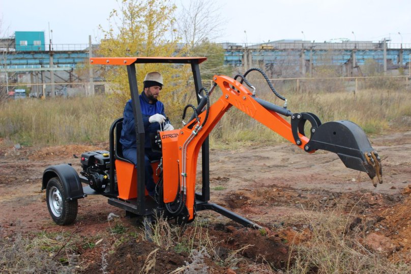 Прицепной мини экскаватор Стронг
