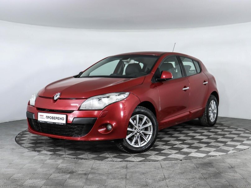 Рено Меган 3 красный