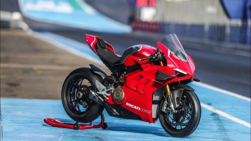 Мотоцикл Ducati Panigale v4 r