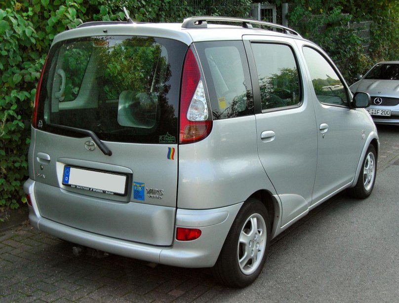Toyota Yaris Verso, 2005