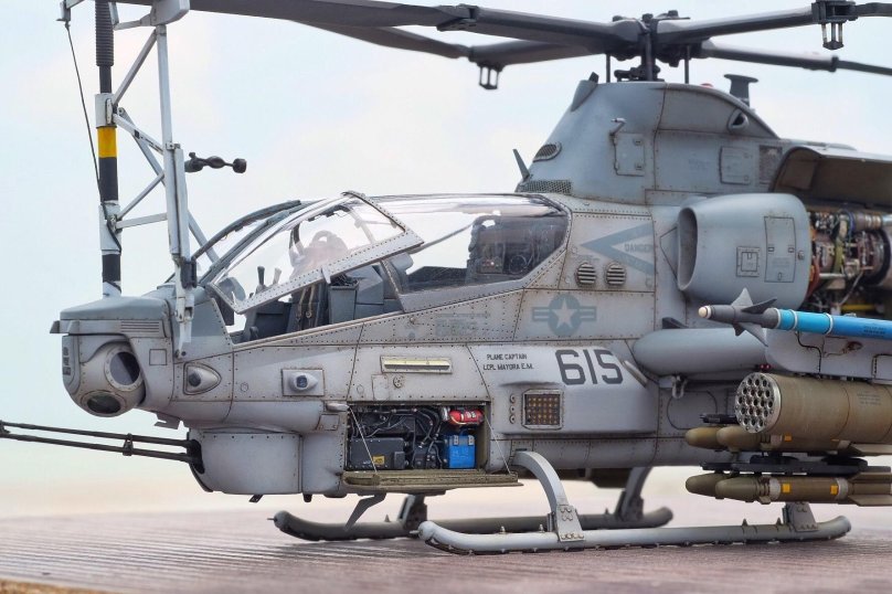 Вертолет Ah-1z Viper