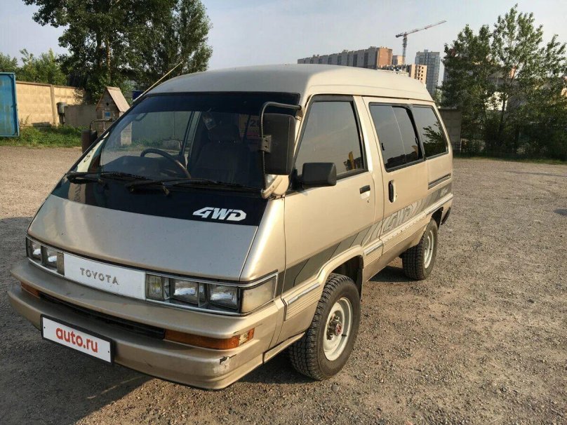 Toyota Master Ace 1982