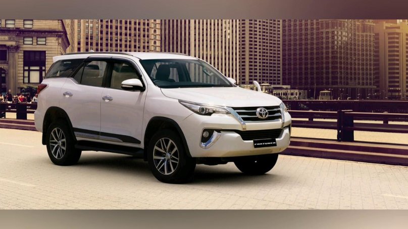 Тойота фортунер 2017