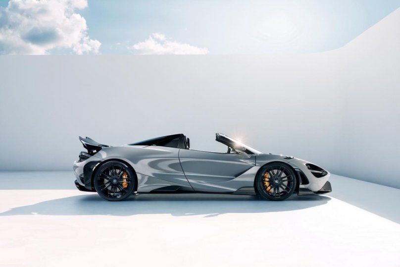 MCLAREN 765lt 2022