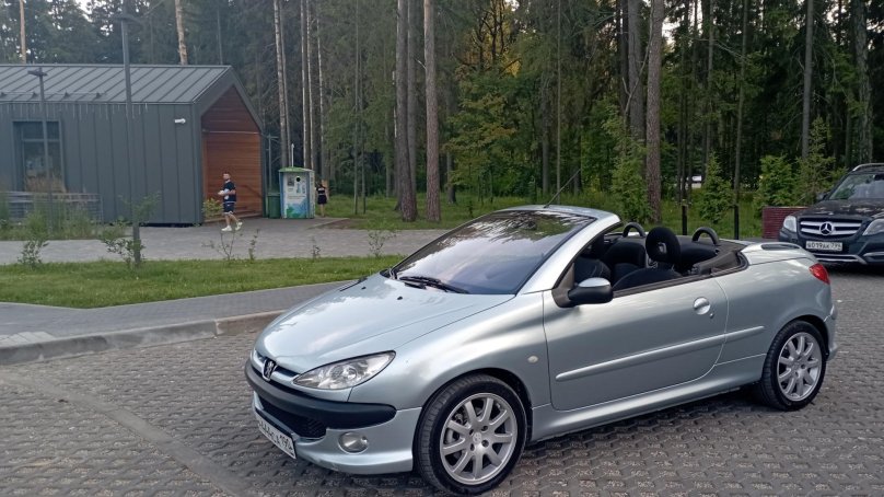 Пежо 206 СС белый