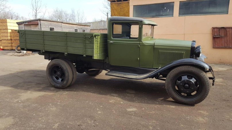 Полуторка и ЗИС 5
