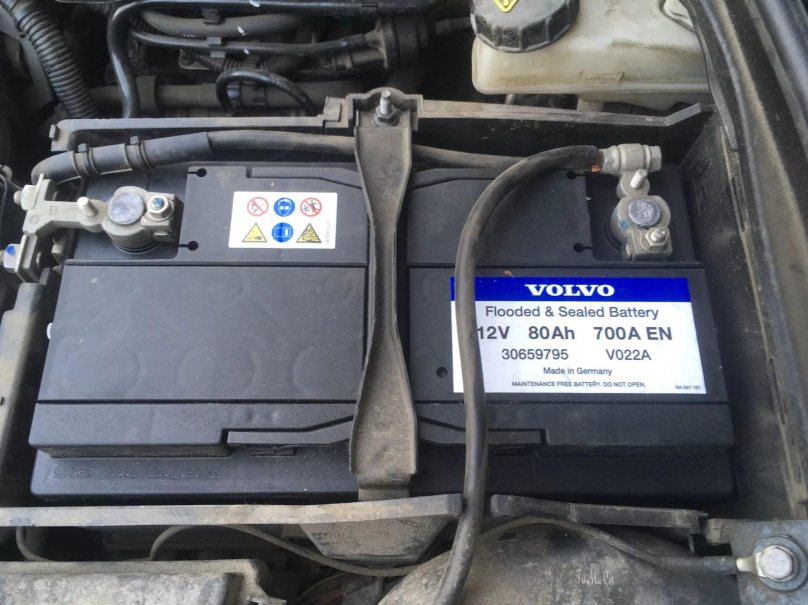 Volvo s40 аккумулятор 2.4