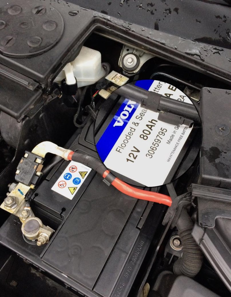 Volvo s60 2.4 аккумулятор