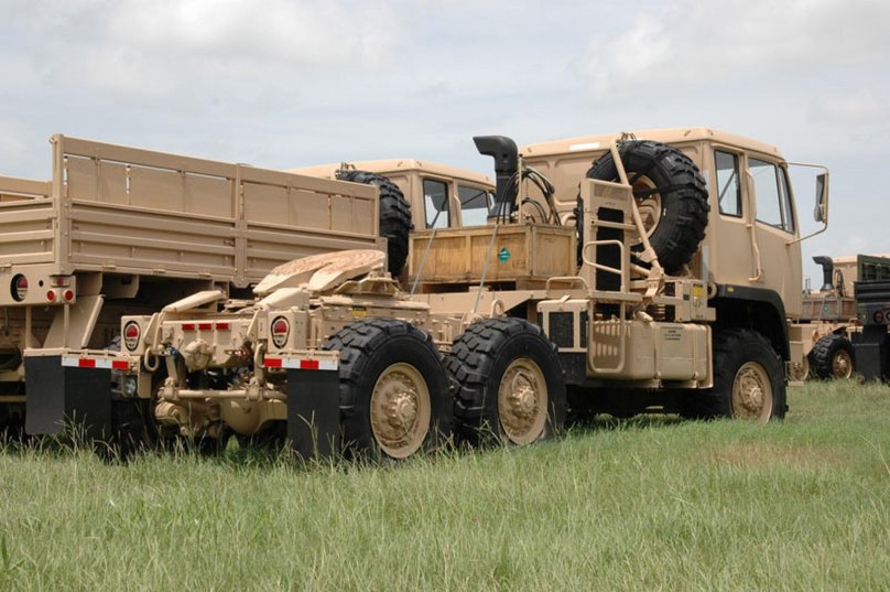 Fmtv 6x6 m1083