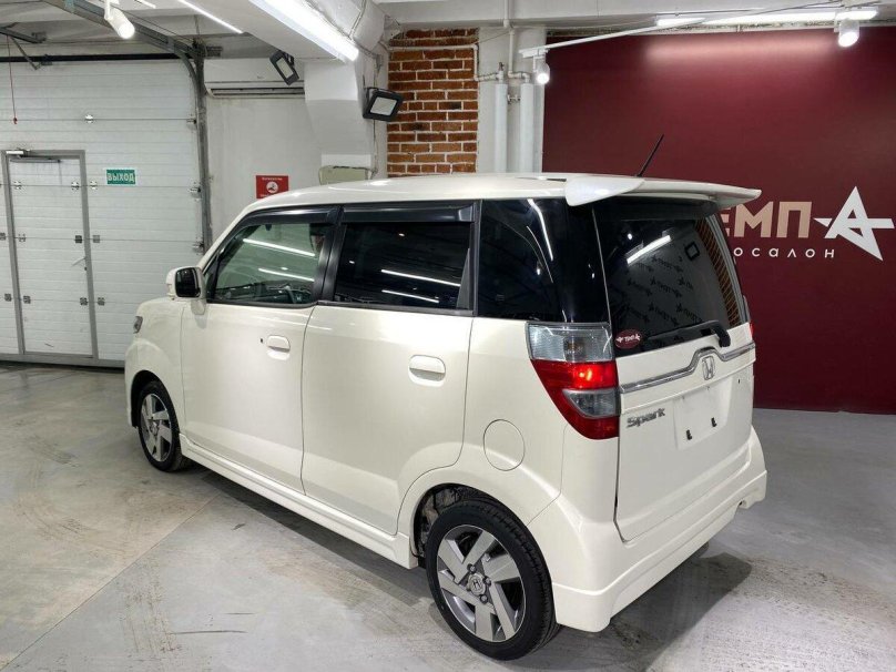 Honda Zest Spark 2010