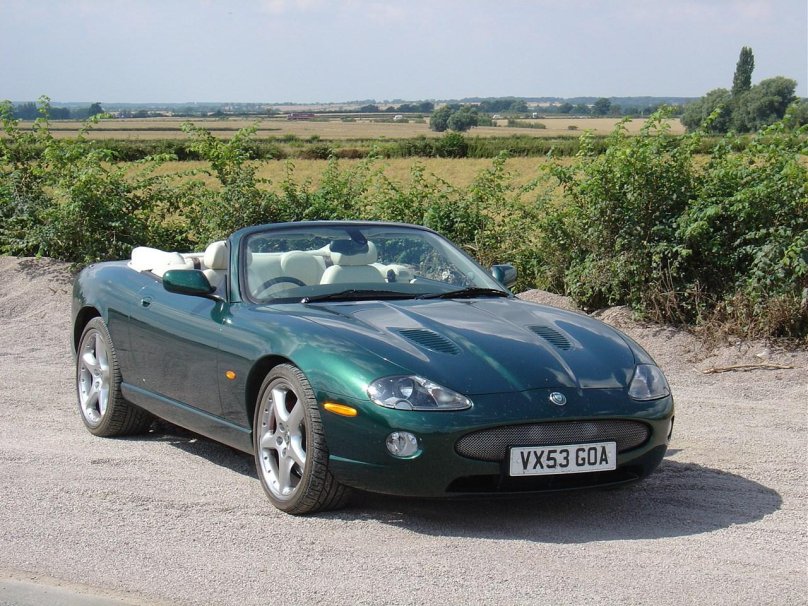 Jaguar xk8