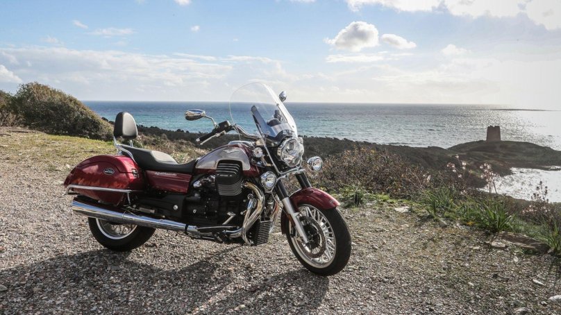 Moto Guzzi California 1400 Touring
