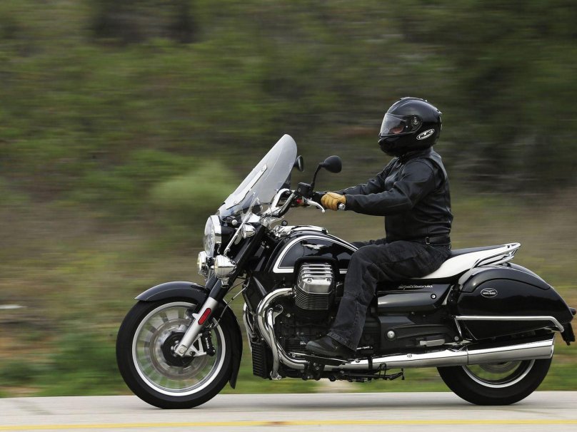 Moto Guzzi California 1400 Touring
