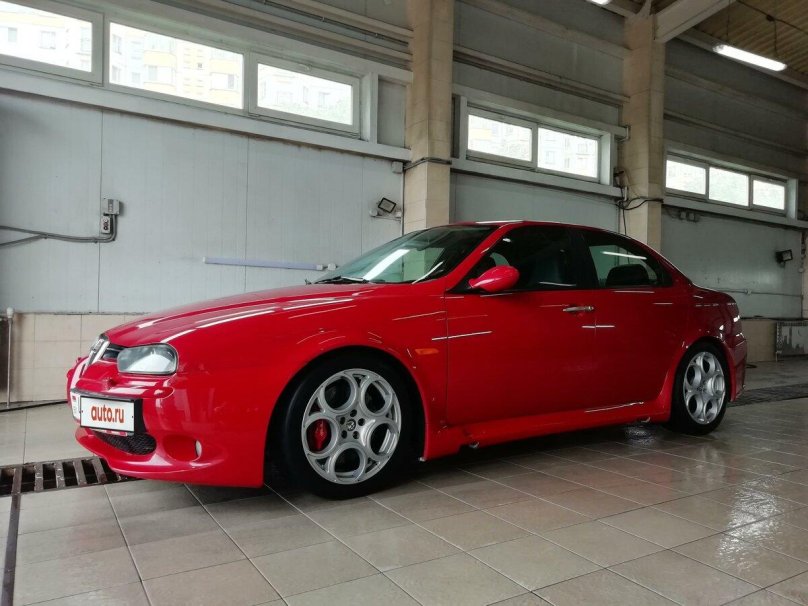 Хендай Тибурон красный