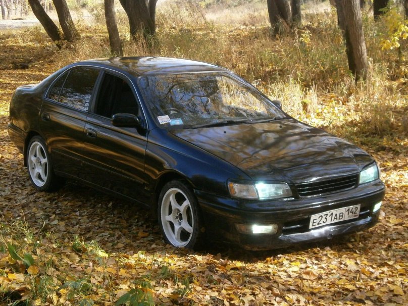 Тойота корона st190