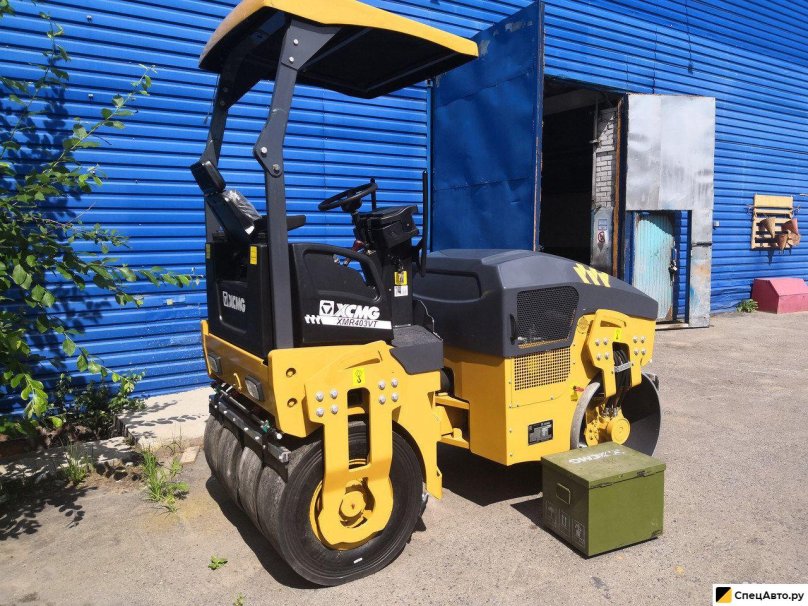 Каток XCMG xmr403