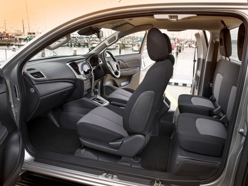 Mitsubishi l200 Club Cab