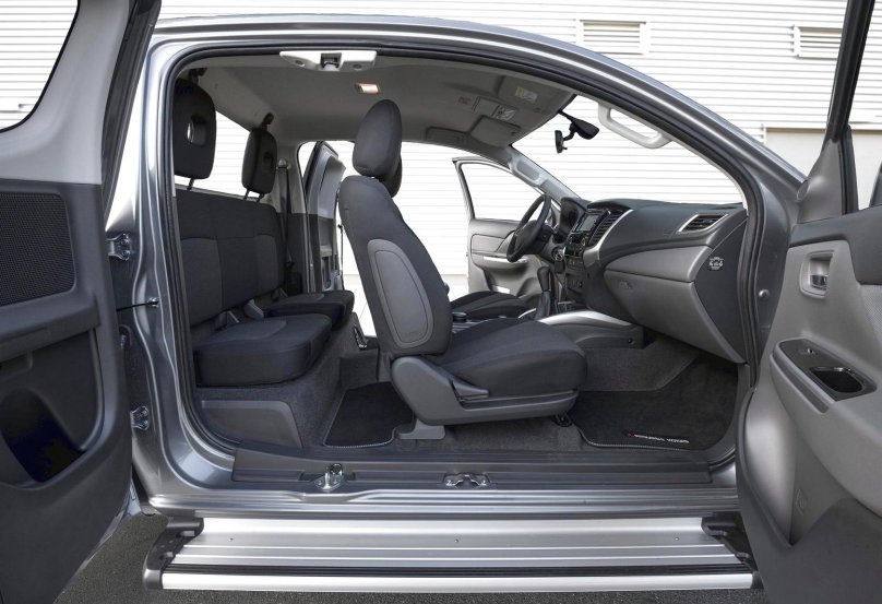 Мицубиси l200 Club Cab