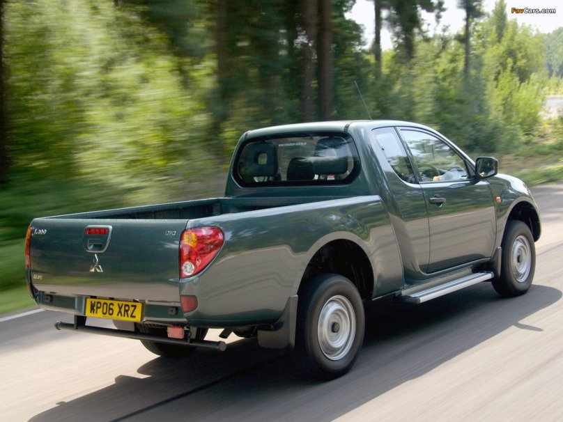 Mitsubishi l200 4