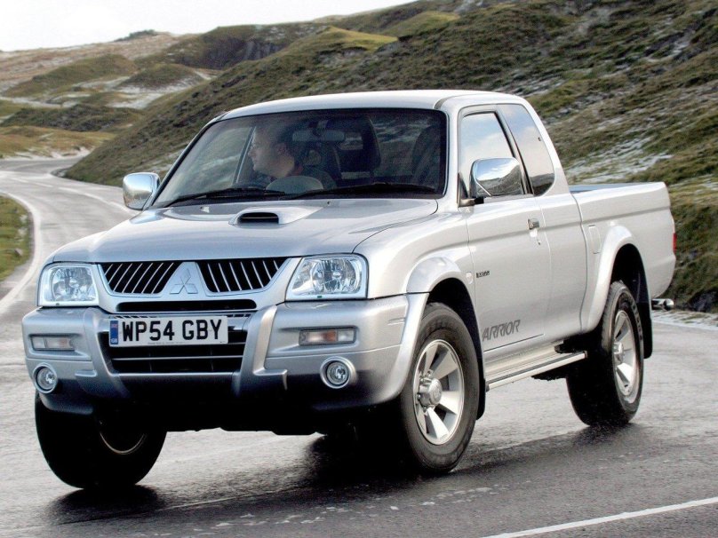 Mitsubishi l200 III