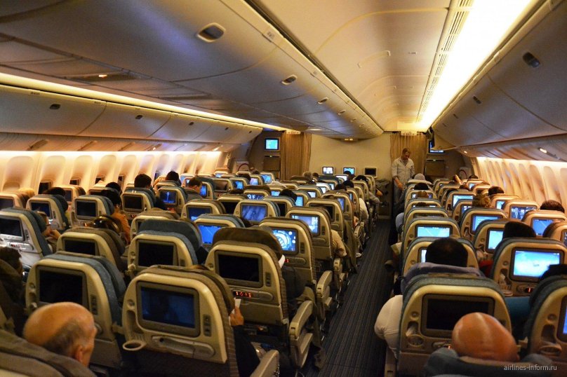 Боинг 777-300er салон