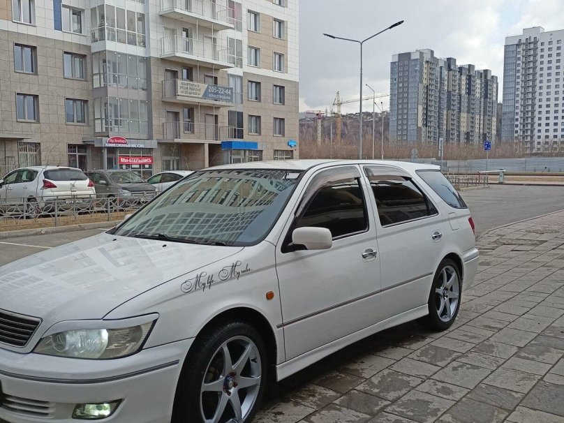 Тойота Виста Ардео 2001 года